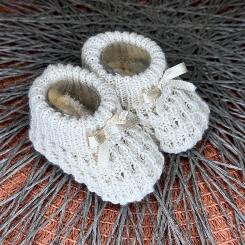 CARAPIM BEBÉ LAÇINHO CETIM BEJE